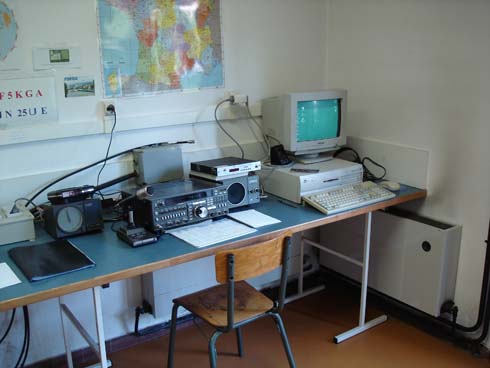 Station VHF-UHF