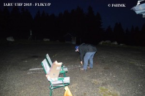 F1JKY-P JN25TE IARU UHF - F1JKY au montage des Ant - by F6HMK